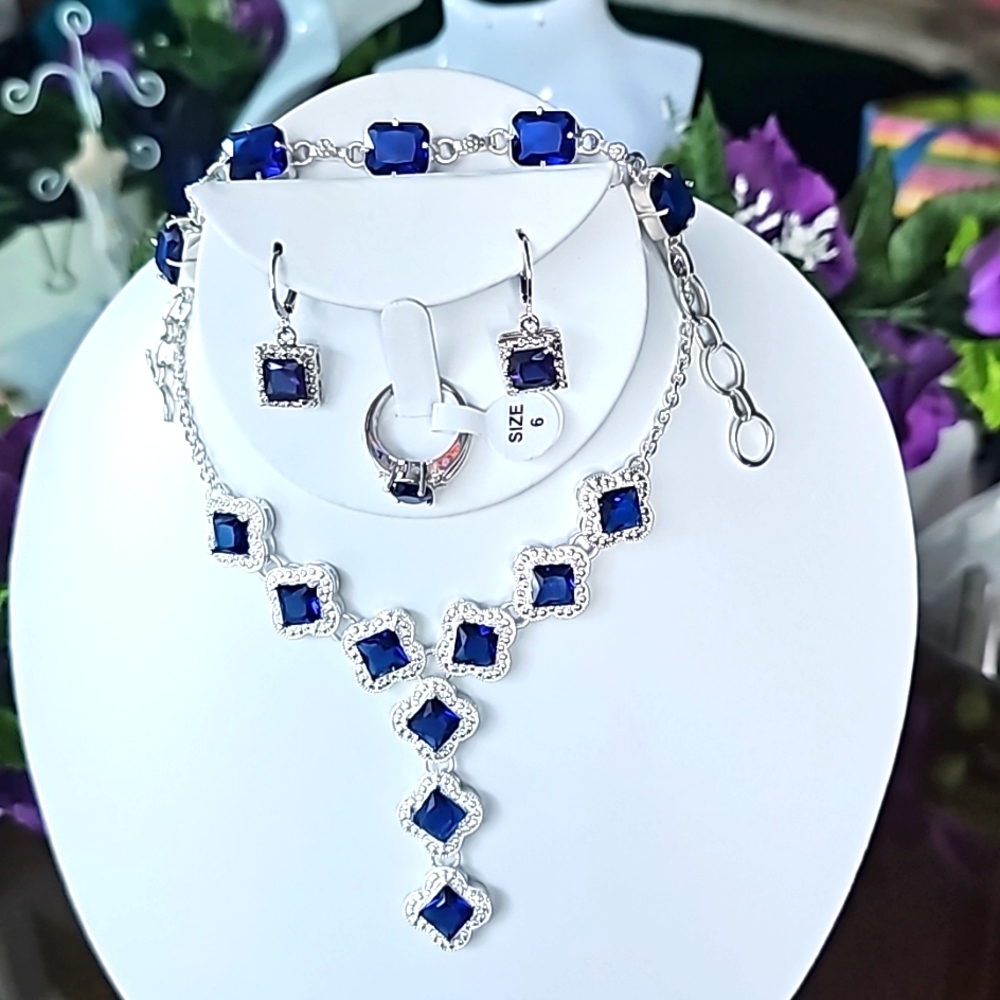 (NWT) Square Shine Lon don Blue Topaz Jewelry Set